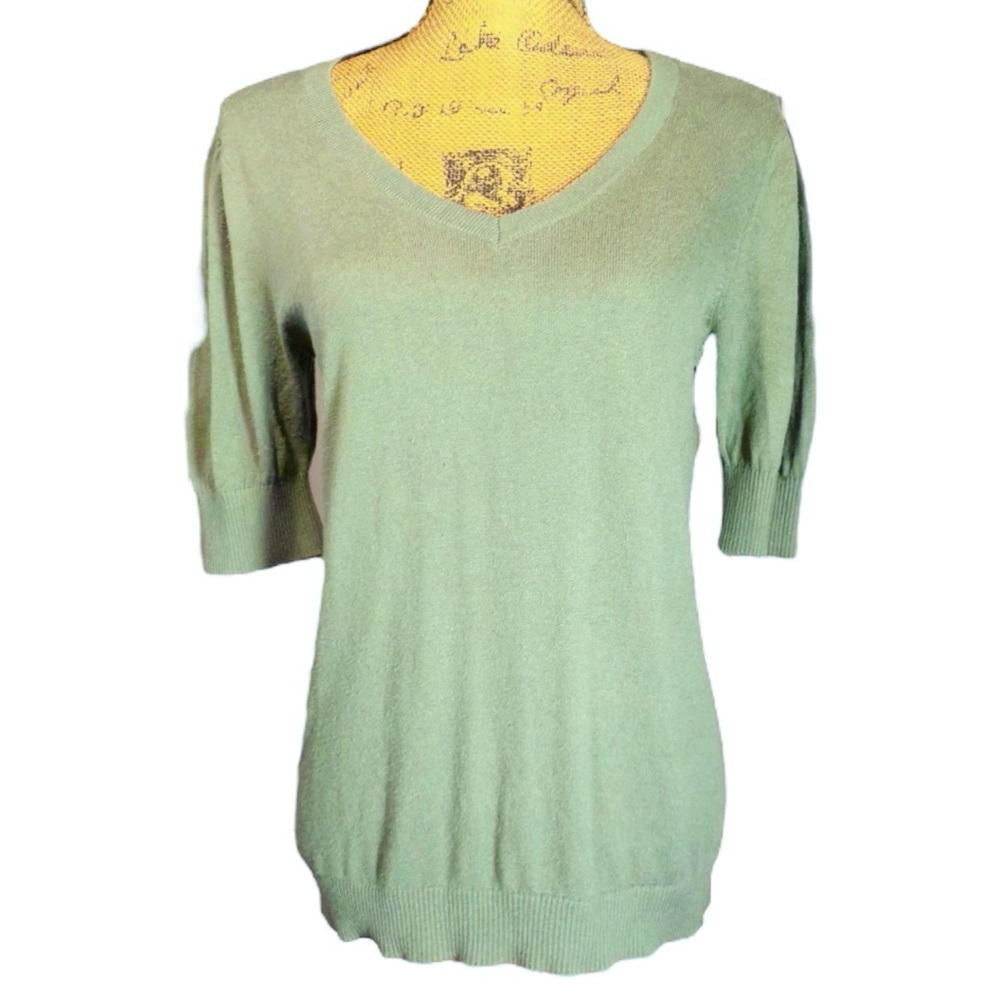 LOFT lightweight knit sweater green v-neck short sleeved Women’s medium | ss3